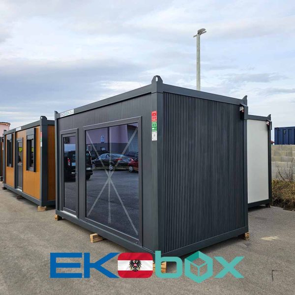 Container mit WPC-Verkleidung